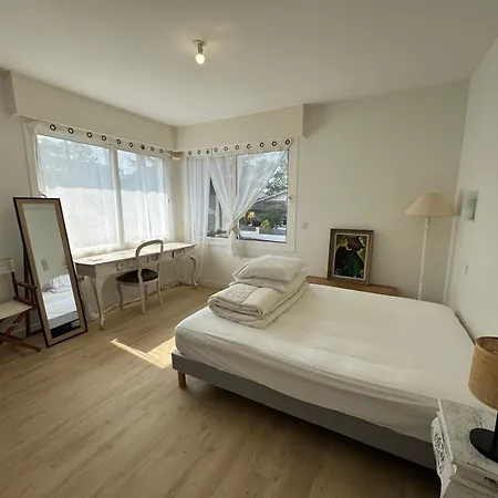 Maison Renovee Avec Piscine Aux Abatilles, - Fr-1-474-274 *